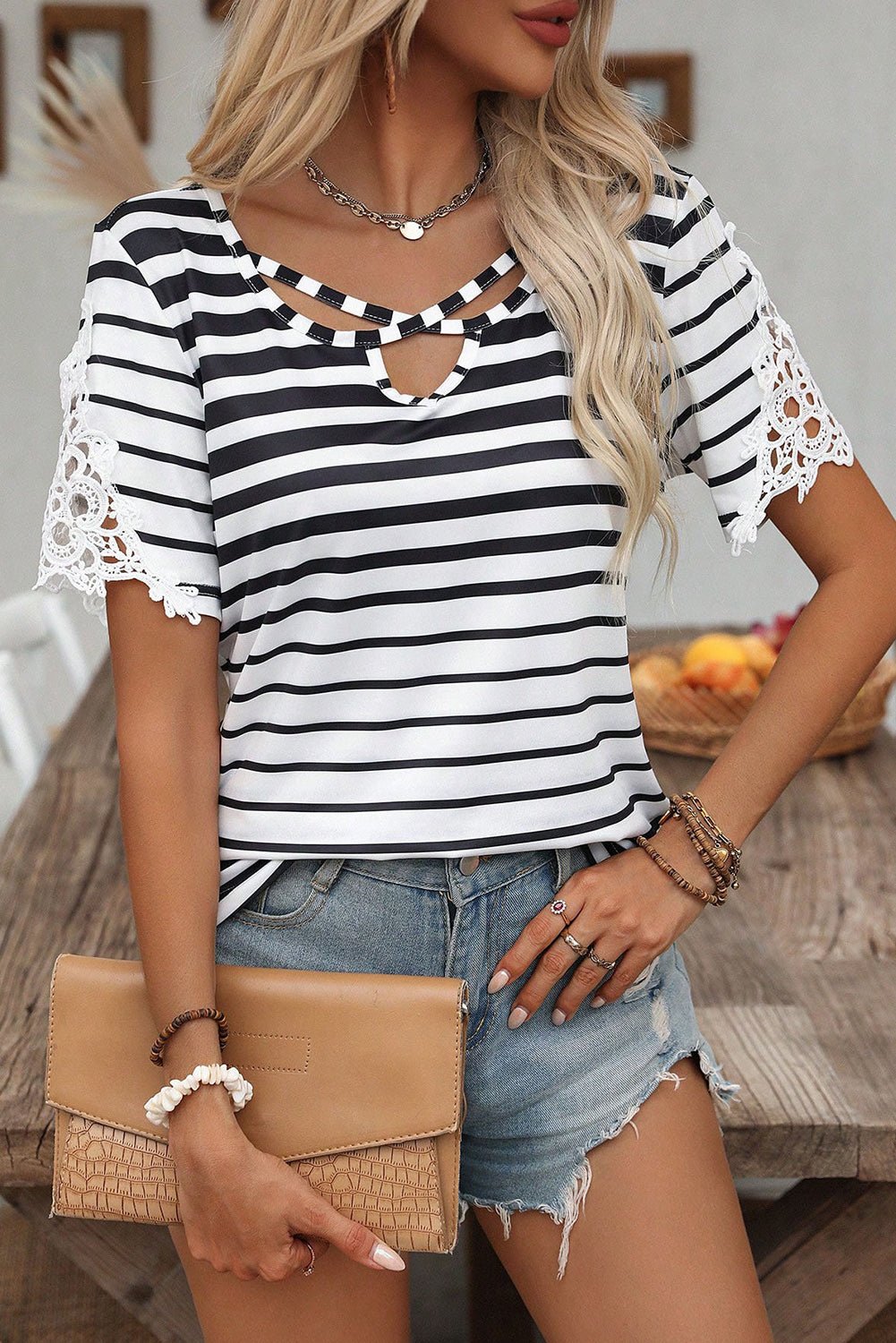 black stripe criss cross v neck lace patchwork sleeve t shirt - MAD RUFFI