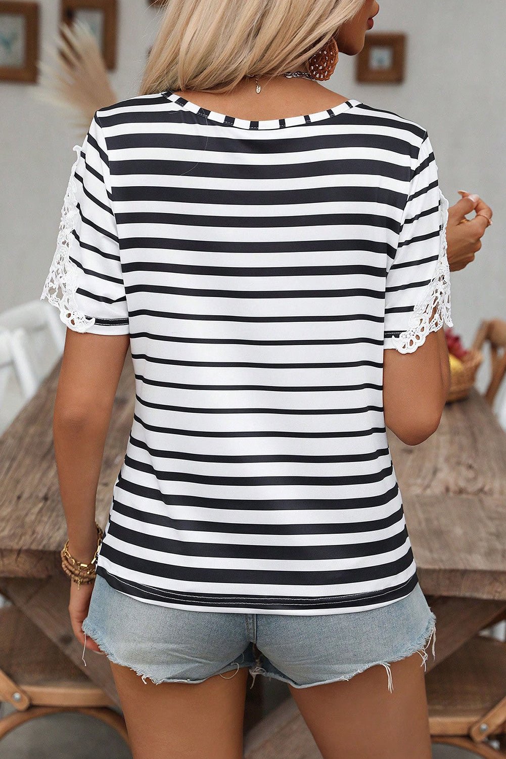 black stripe criss cross v neck lace patchwork sleeve t shirt - MAD RUFFI