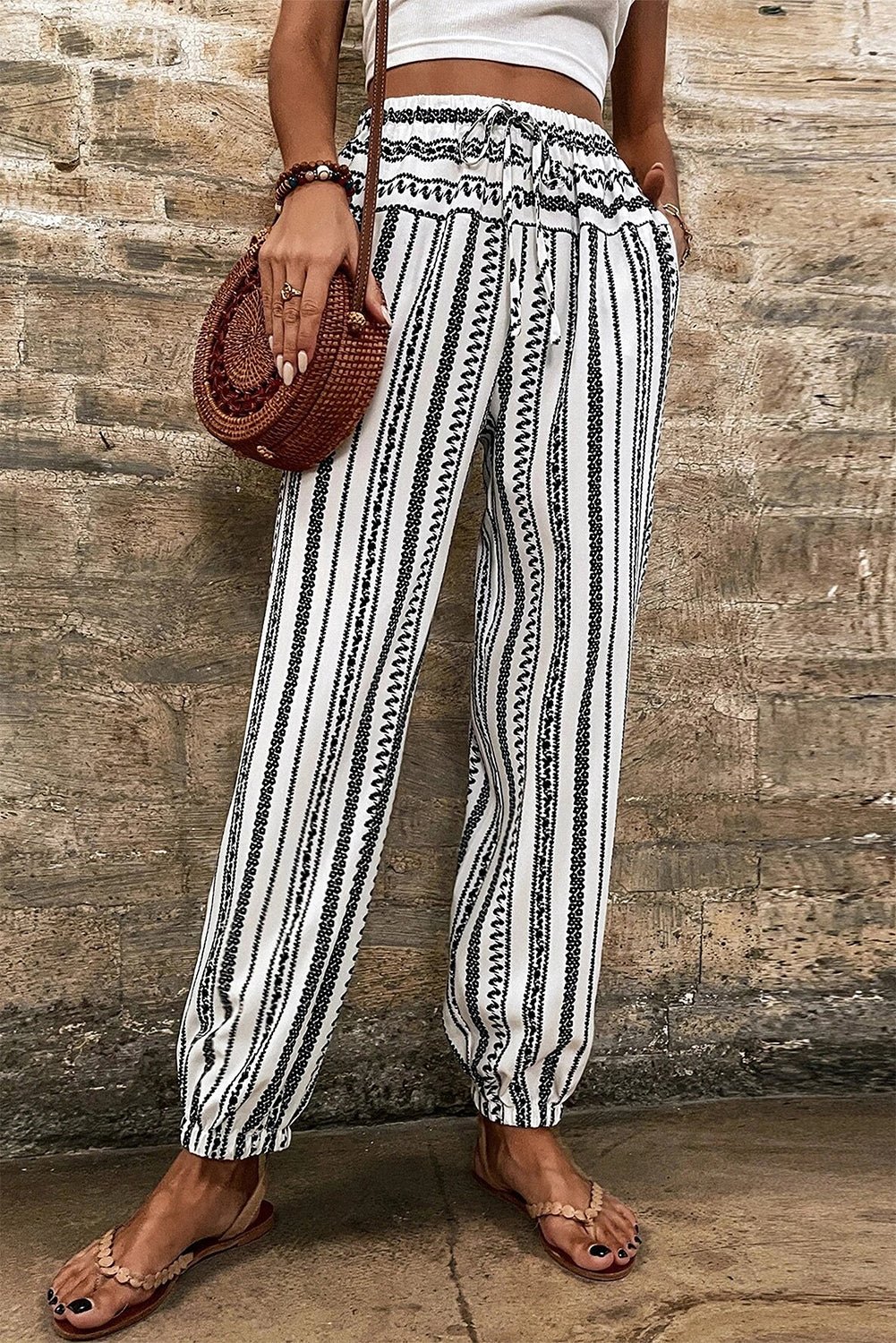 black stripe geometric print drawstring cuff pants - MAD RUFFI