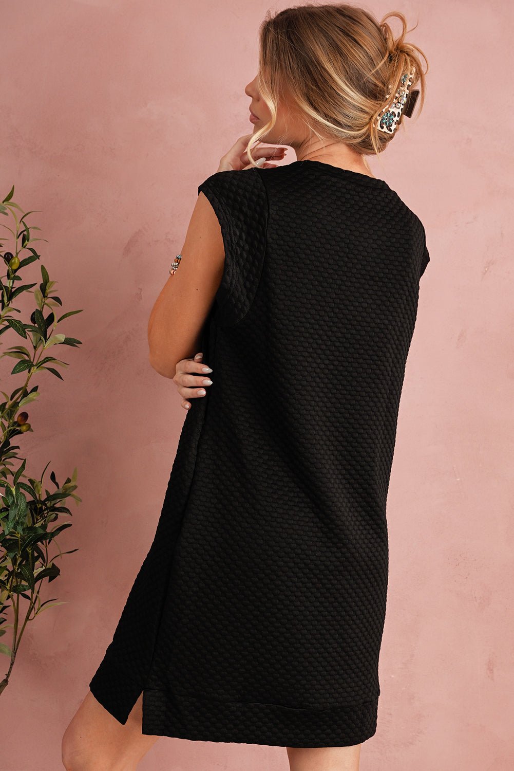 Black Textured Cap Sleeve T Shirt Shift Mini Dress - MAD RUFFI