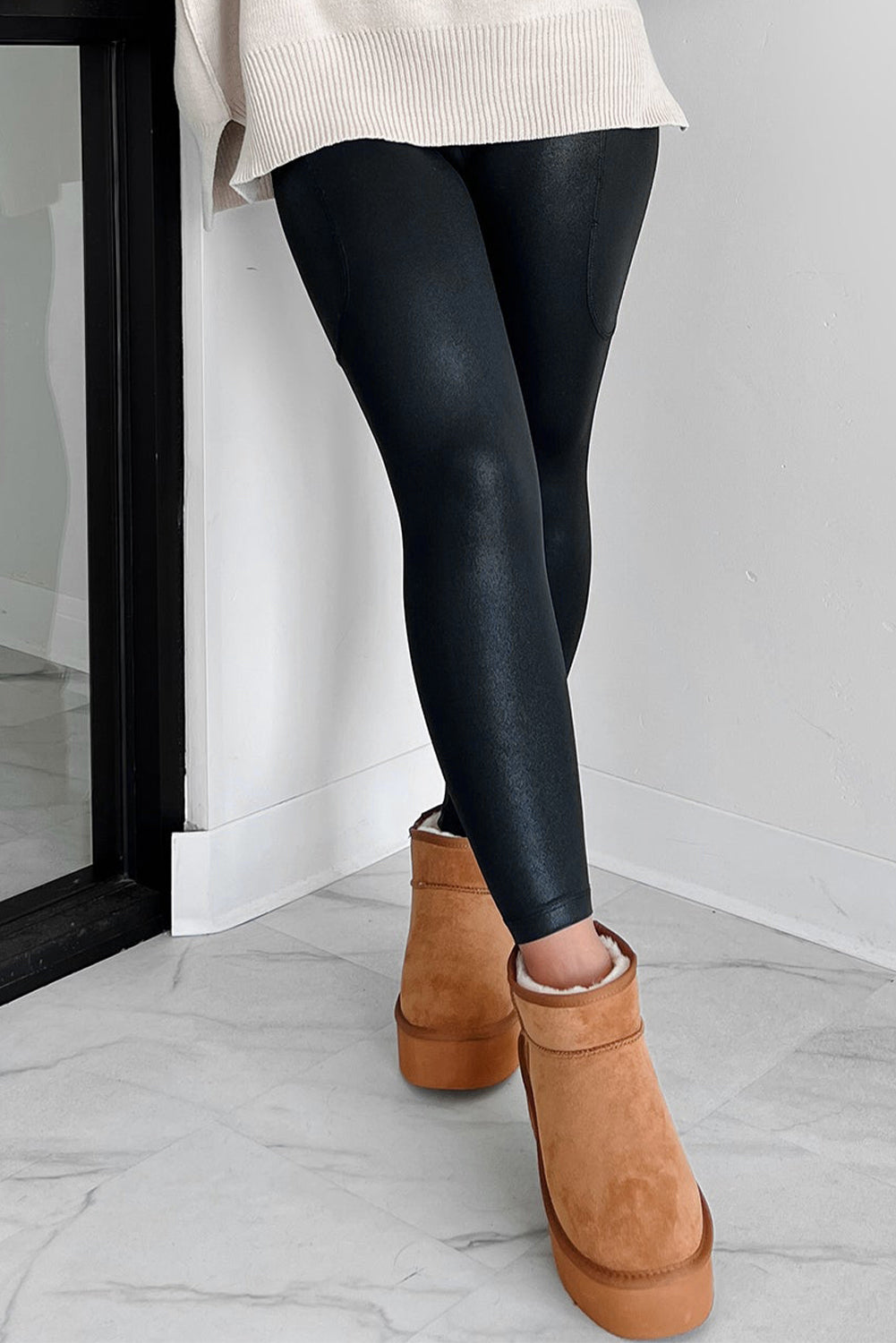 Black V Crossover High Waist Pocketed Leggings - MAD RUFFI