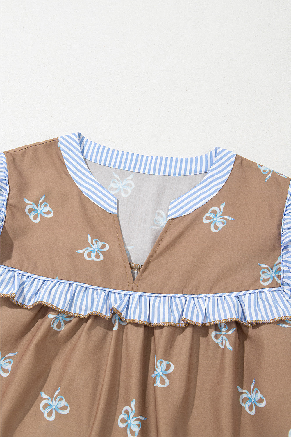 Brown Bow Print V Neck Puff Sleeve Blouse - MAD RUFFI