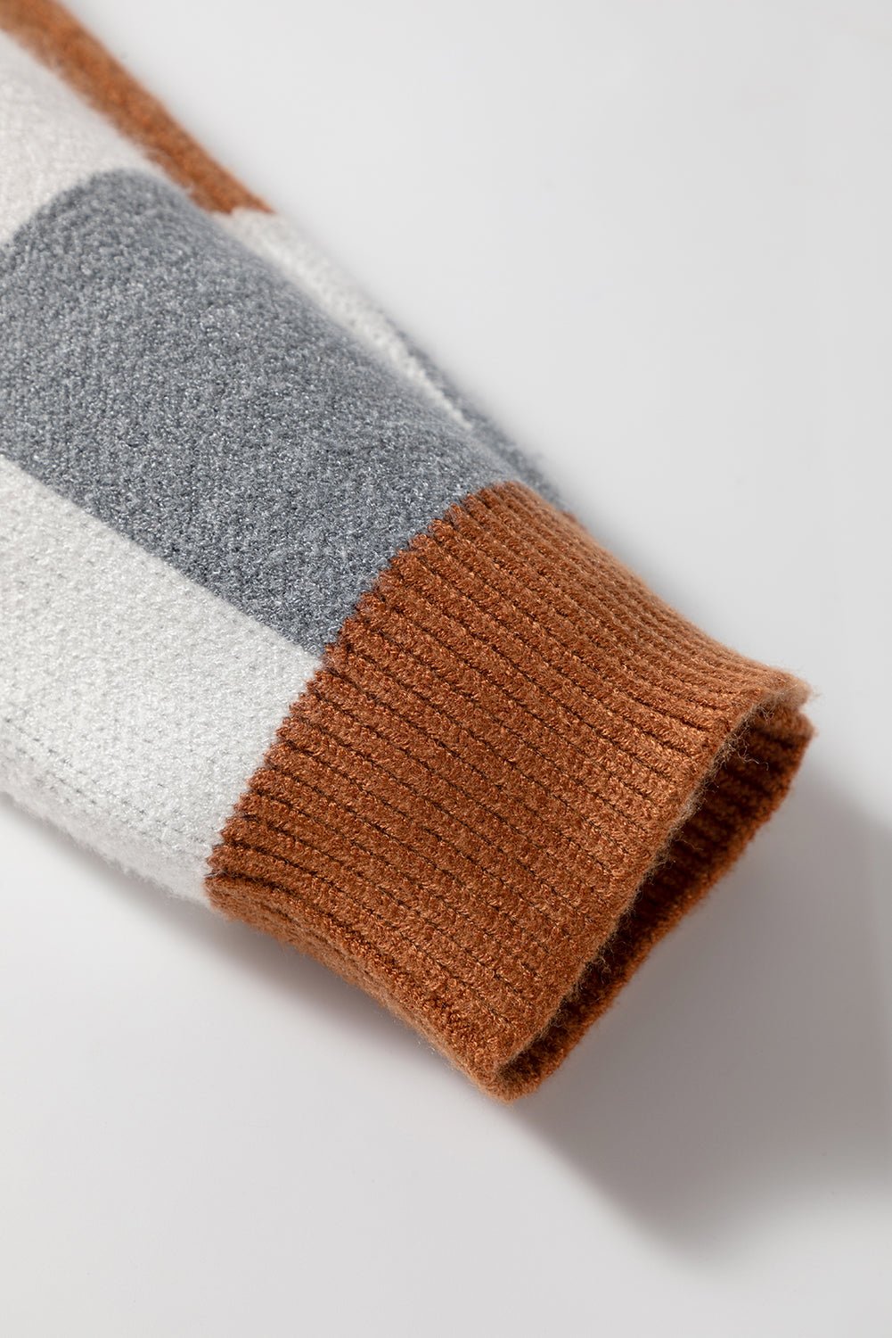 Brown Colorblock Checkered Drop Sleeve Plus Size Sweater - MAD RUFFI