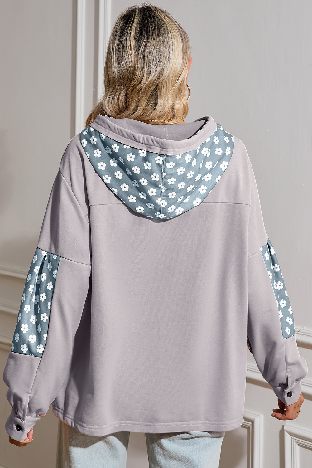 Delicacy Hoodie mit Blumen-Patchwork und Sternmuster und Kordelzug