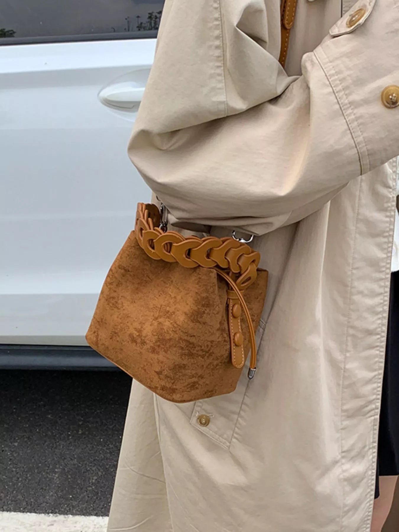 Chain Strap Crossbody Bag - MAD RUFFI