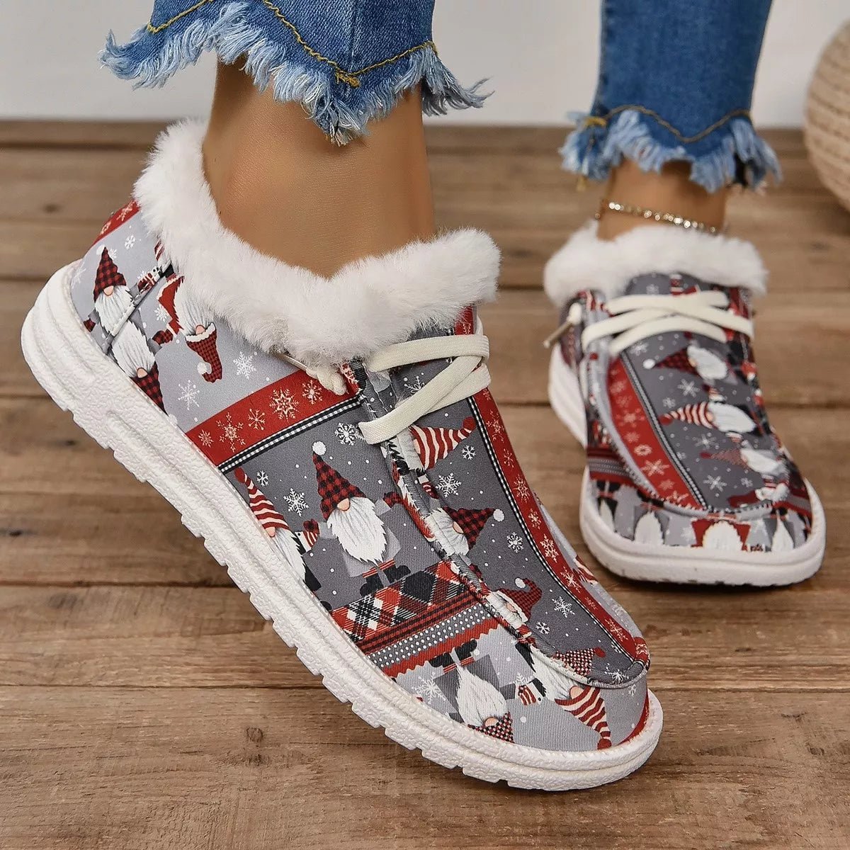 Christmas Print Round Toe Sneakers - MAD RUFFI