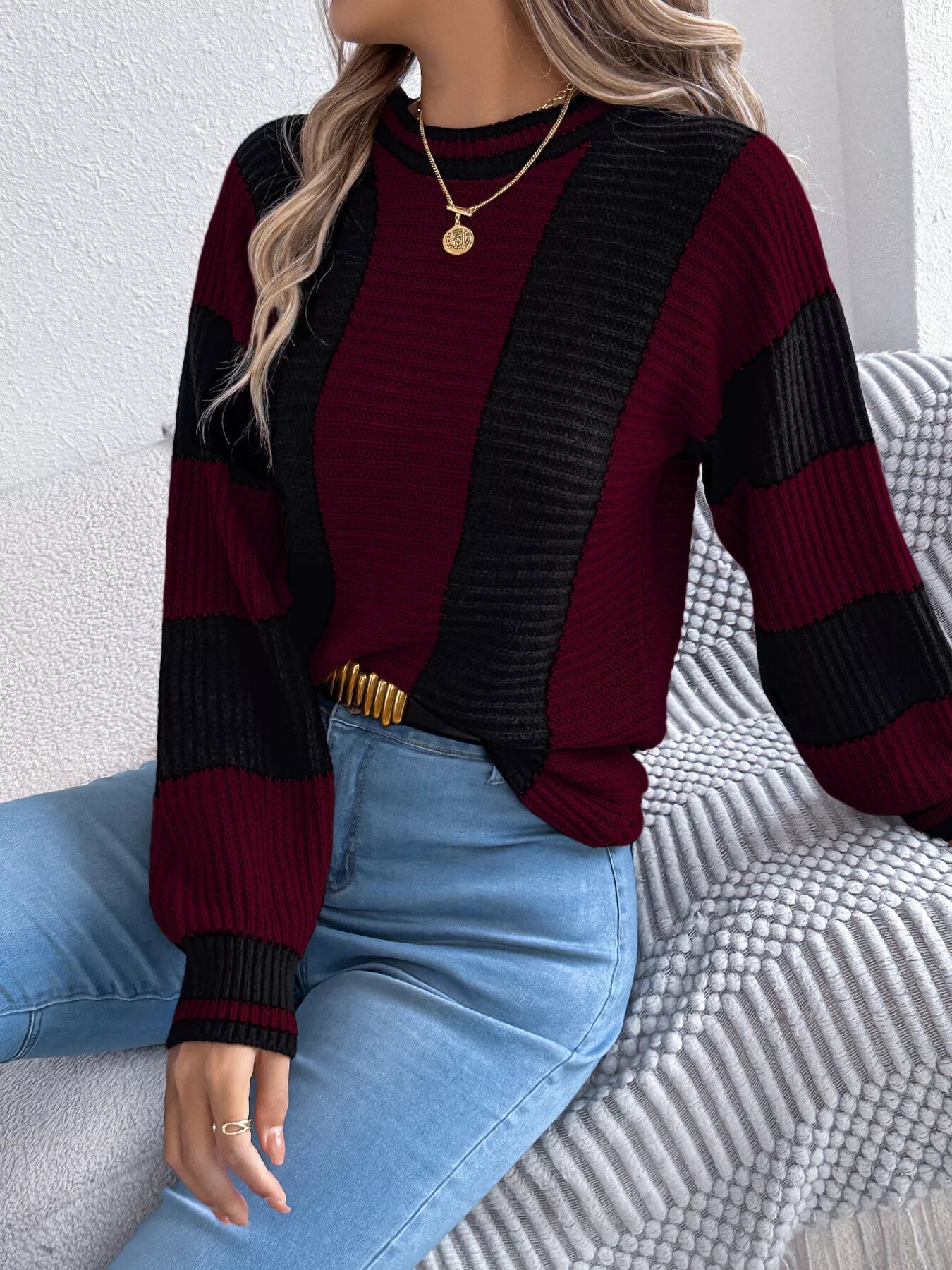 Color Block Round Neck Sweater - MAD RUFFI
