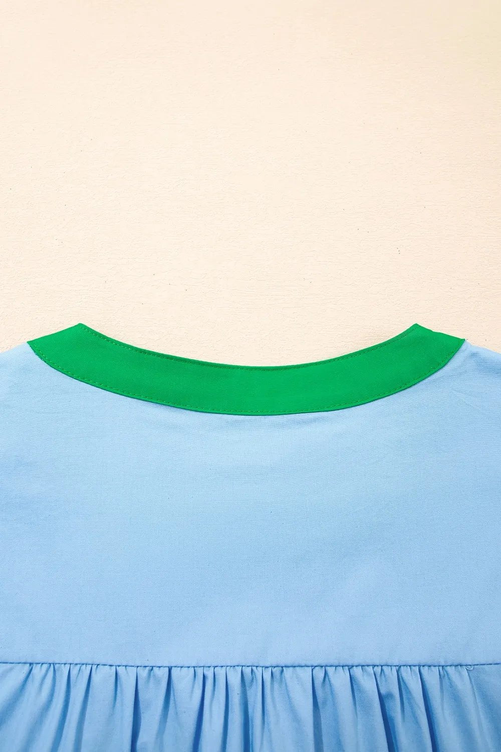 Contrast Notched Neck Frilly Detail Short Sleeve Blouse - MAD RUFFI