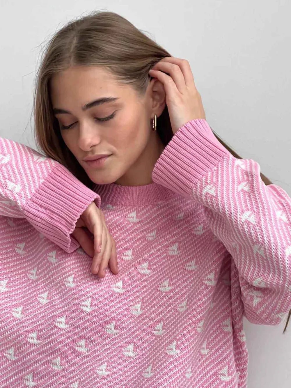 Contrast Round Neck Long Sleeve Sweater - MAD RUFFI