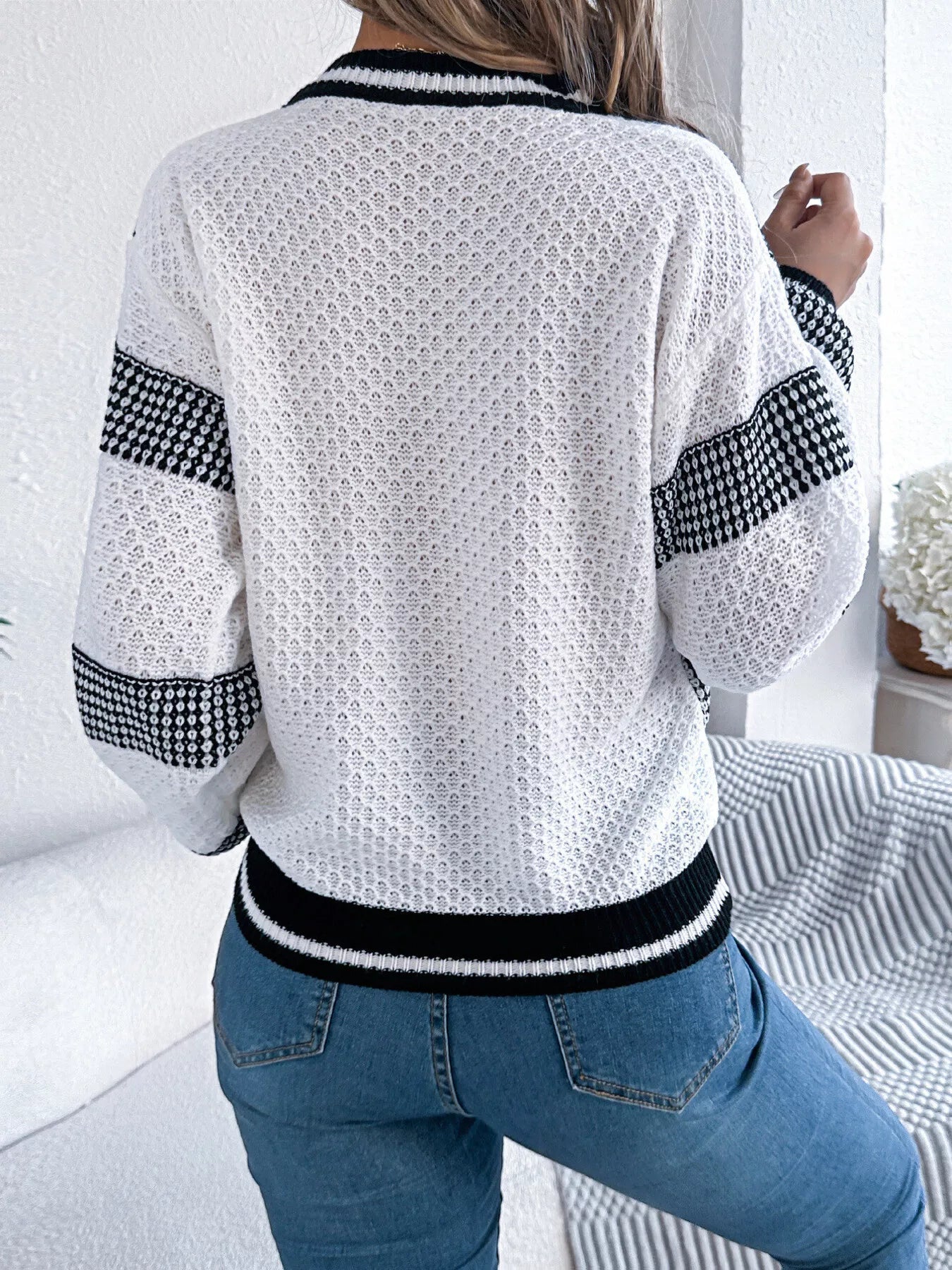 Contrast Striped V - Neck Sweater - MAD RUFFI