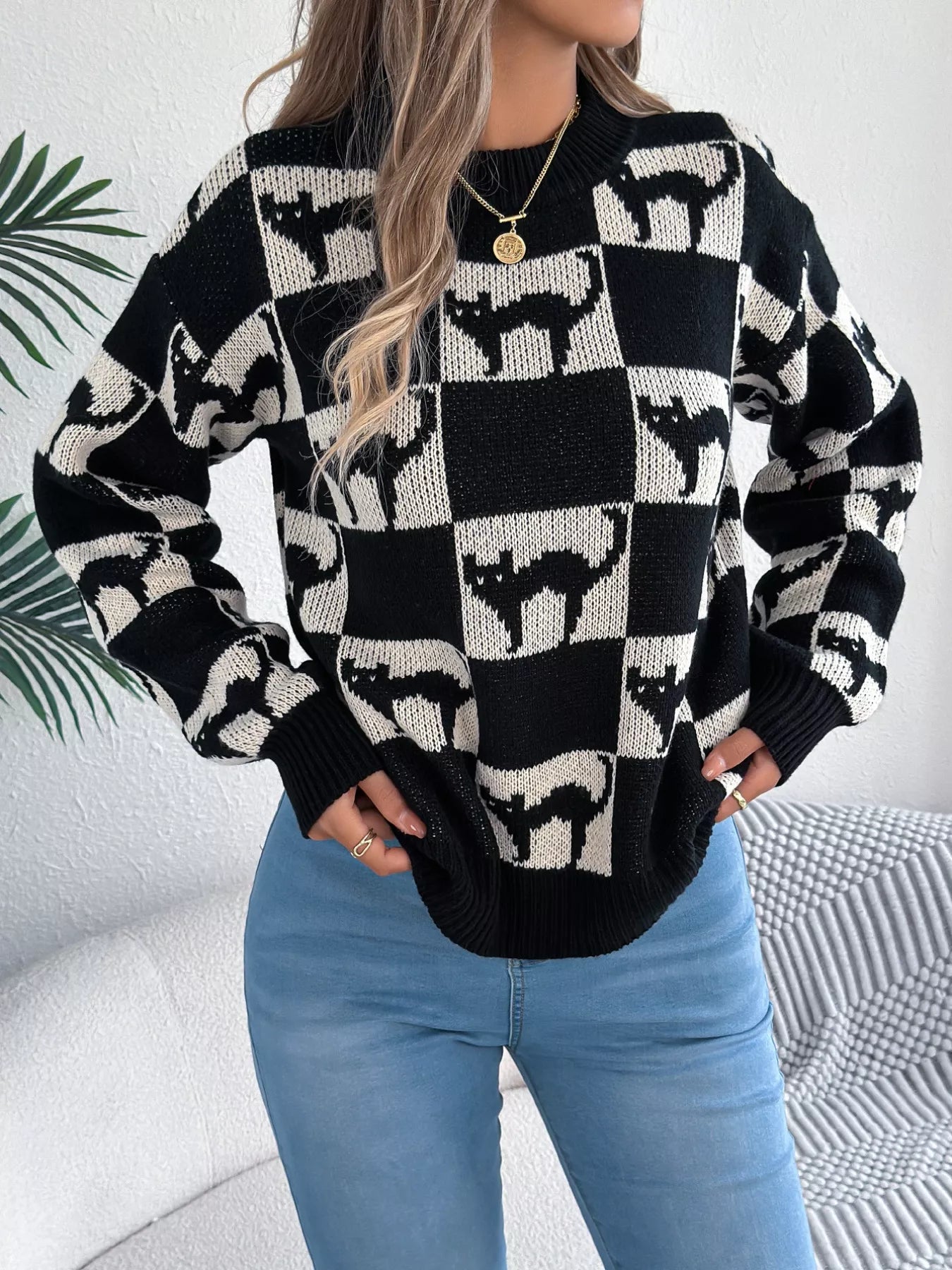 Cozy Cat Checkerboard Pattern Sweater - MAD RUFFI