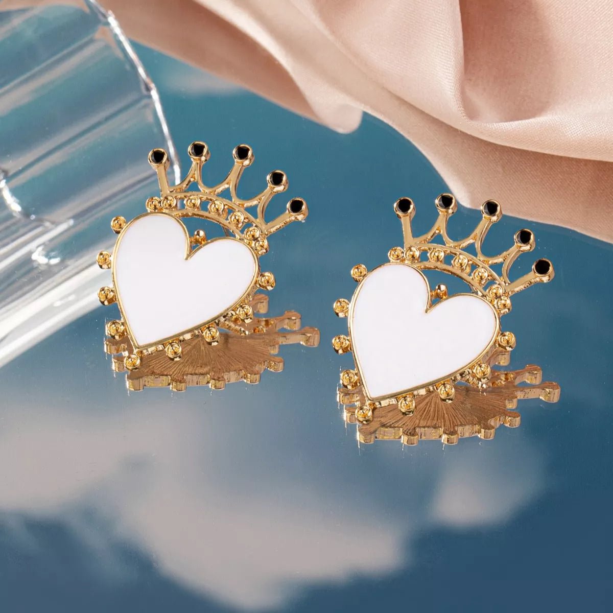 Crown Heart Stud Earrings - MAD RUFFI