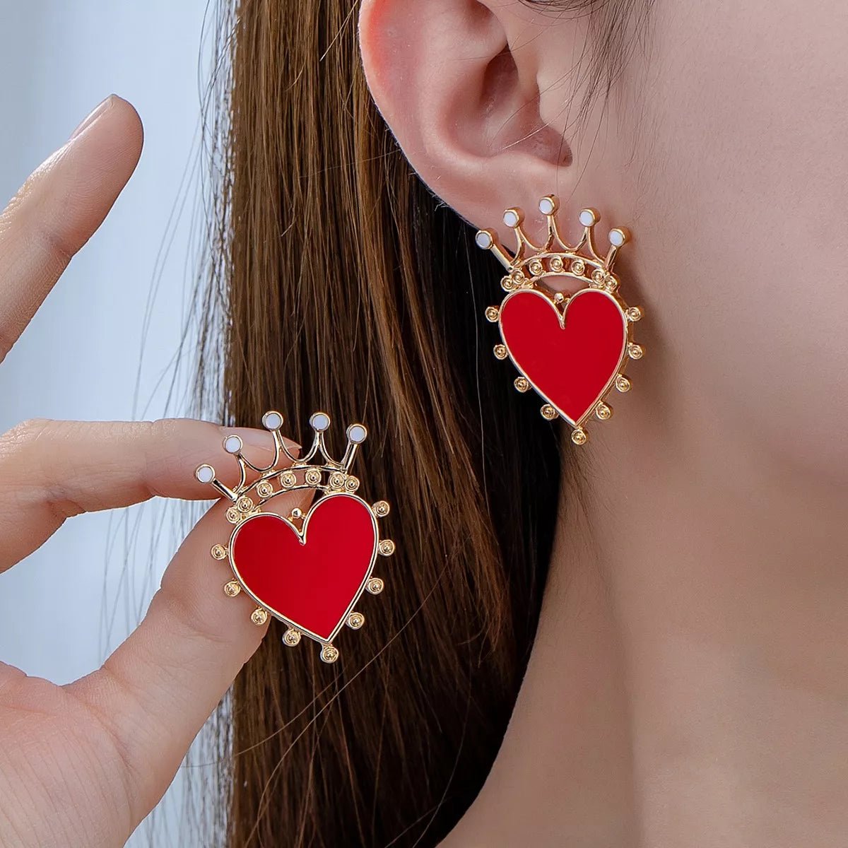 Crown Heart Stud Earrings - MAD RUFFI