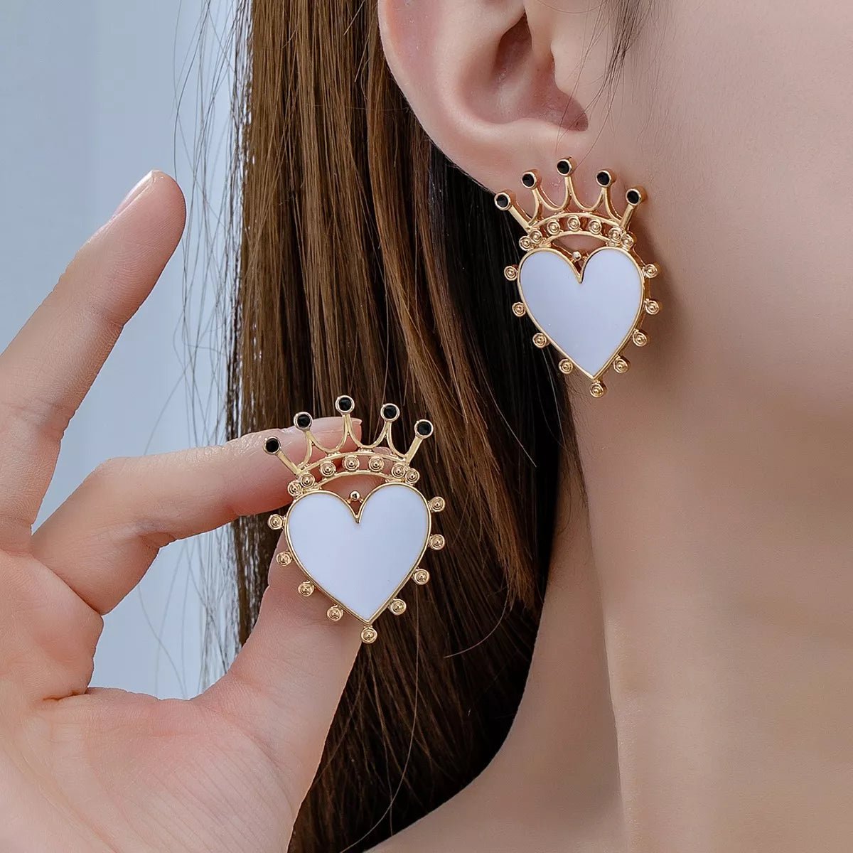 Crown Heart Stud Earrings - MAD RUFFI