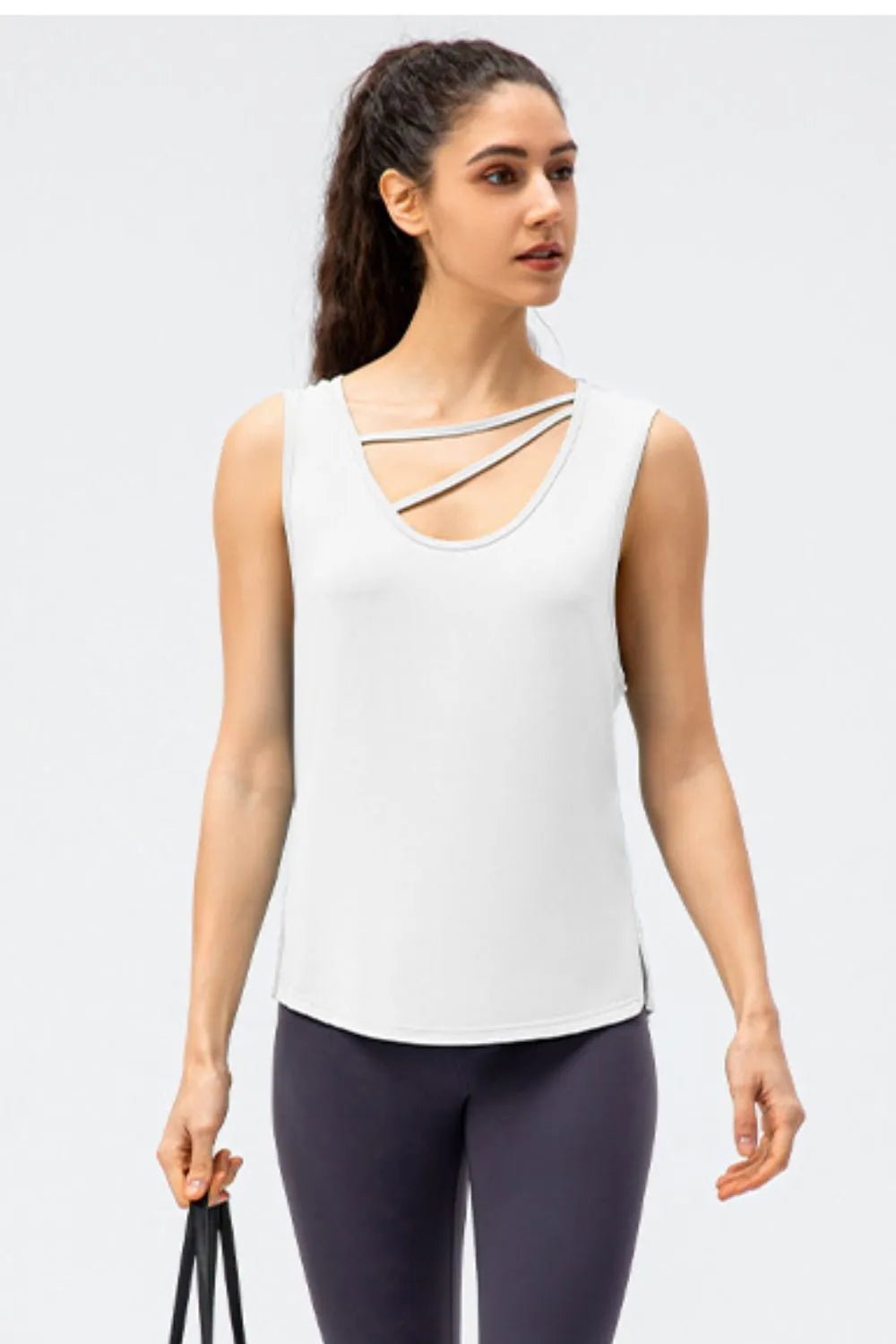 Cutout Reversible Active Tank - MAD RUFFI