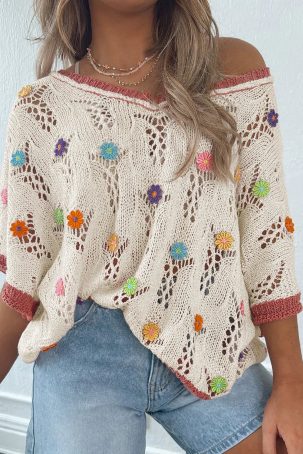Delicacy Flowers Colorblock Edge Hollow Crochet Knit Top - MAD RUFFI