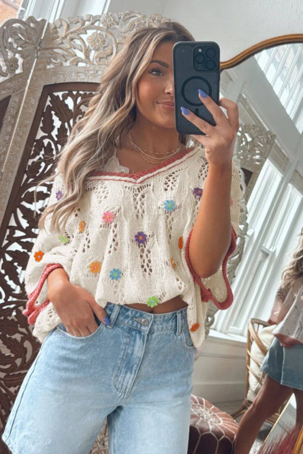 Delicacy Flowers Colorblock Edge Hollow Crochet Knit Top - MAD RUFFI