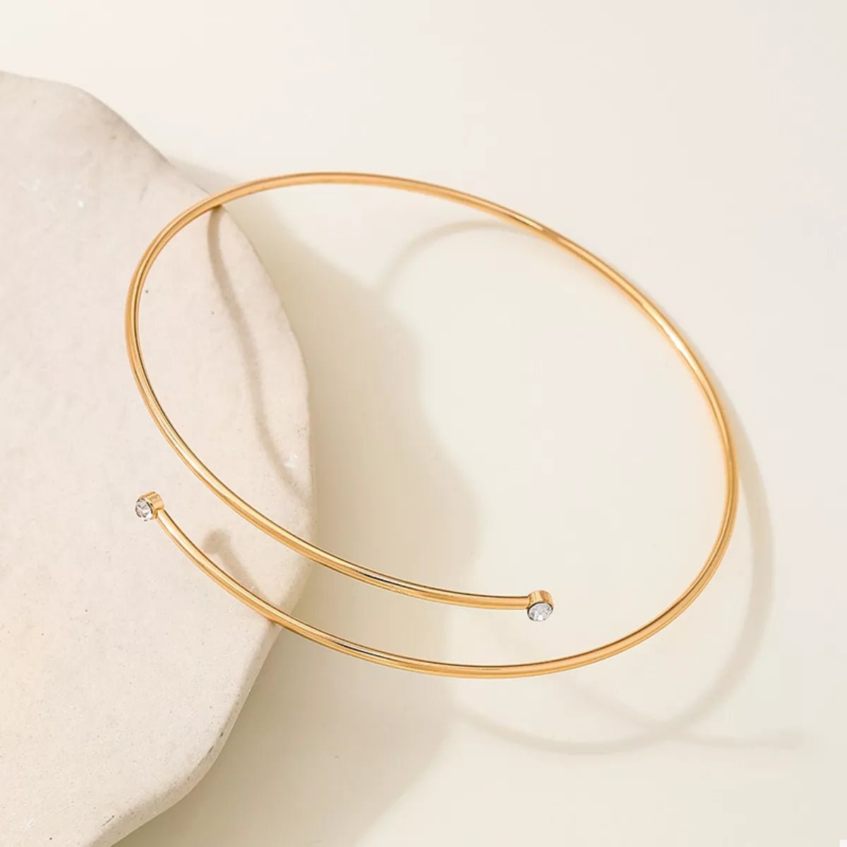 Delicate Gold Wire Upper Arm Bracelet - MAD RUFFI