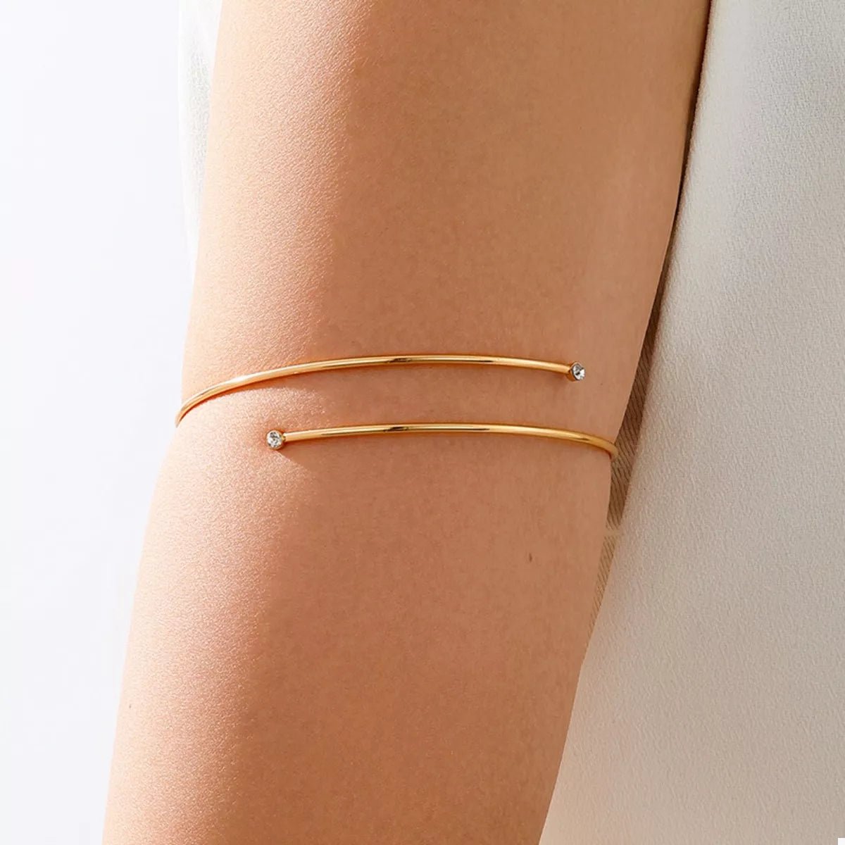 Delicate Gold Wire Upper Arm Bracelet - MAD RUFFI