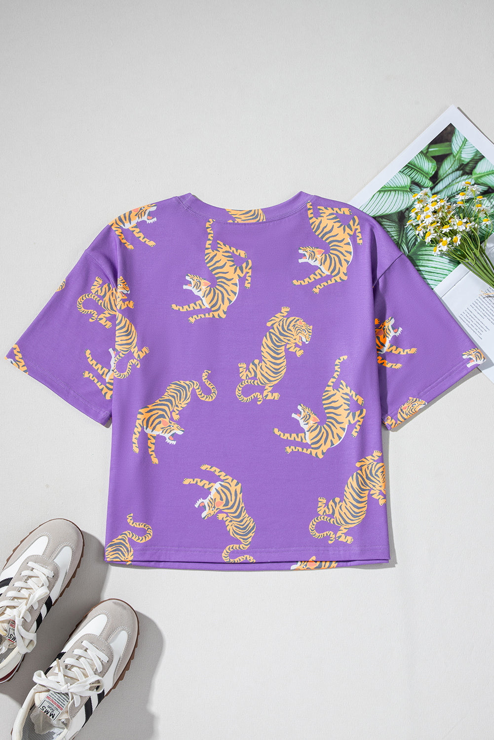 Púrpura Allada Tiger Patch de estampado Pocket Flower T Shirt