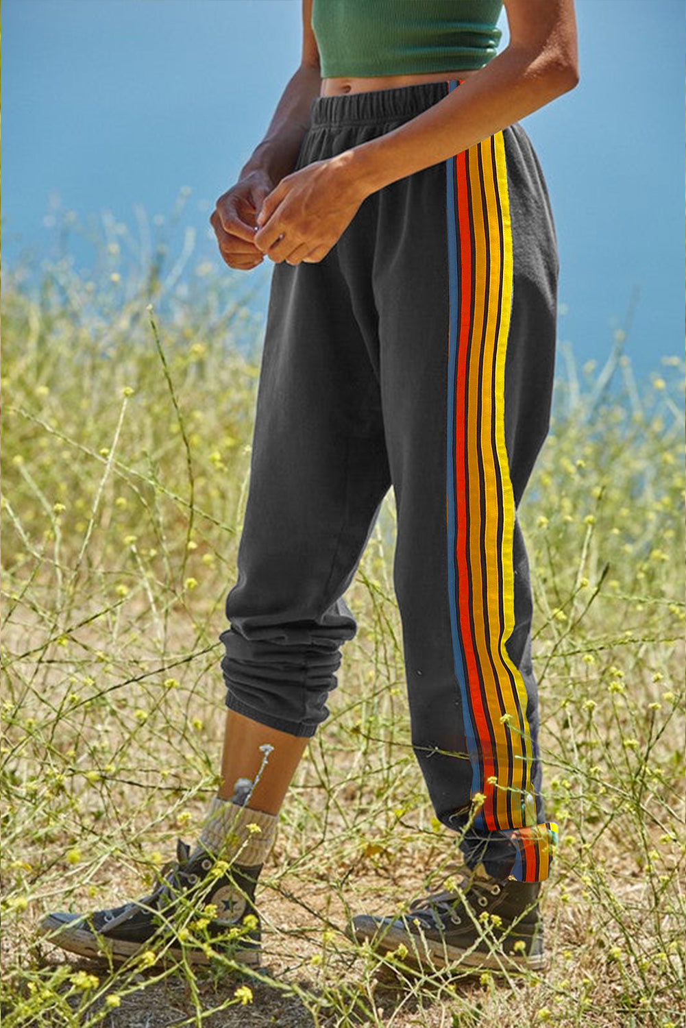 Pantalon de jogger à rayures arc-en-ciel gris foncé