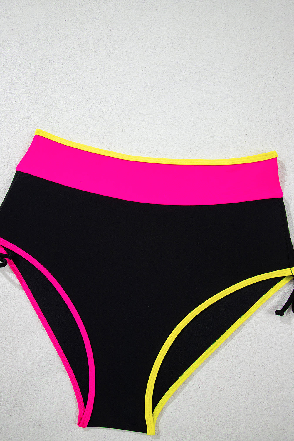 Bloque de color negro Side V Neck Bikini de cintura alta