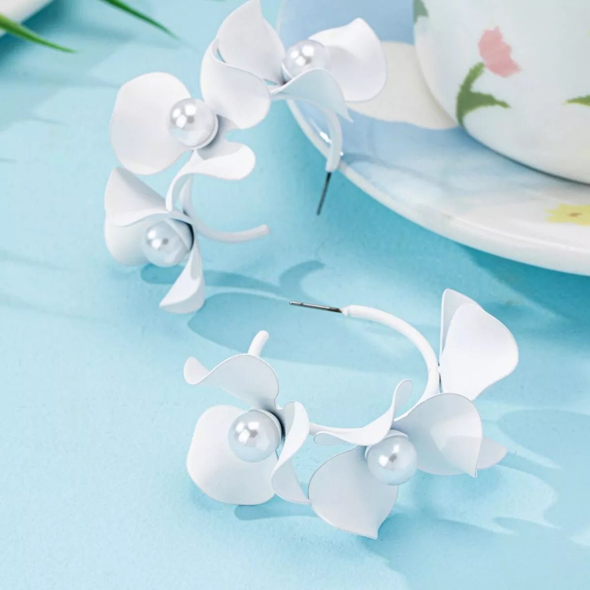 Floral Pearl Hoop Earrings - MAD RUFFI