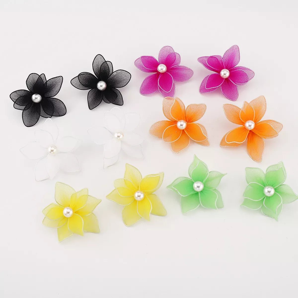 Flower Pearl Stud Earrings - MAD RUFFI