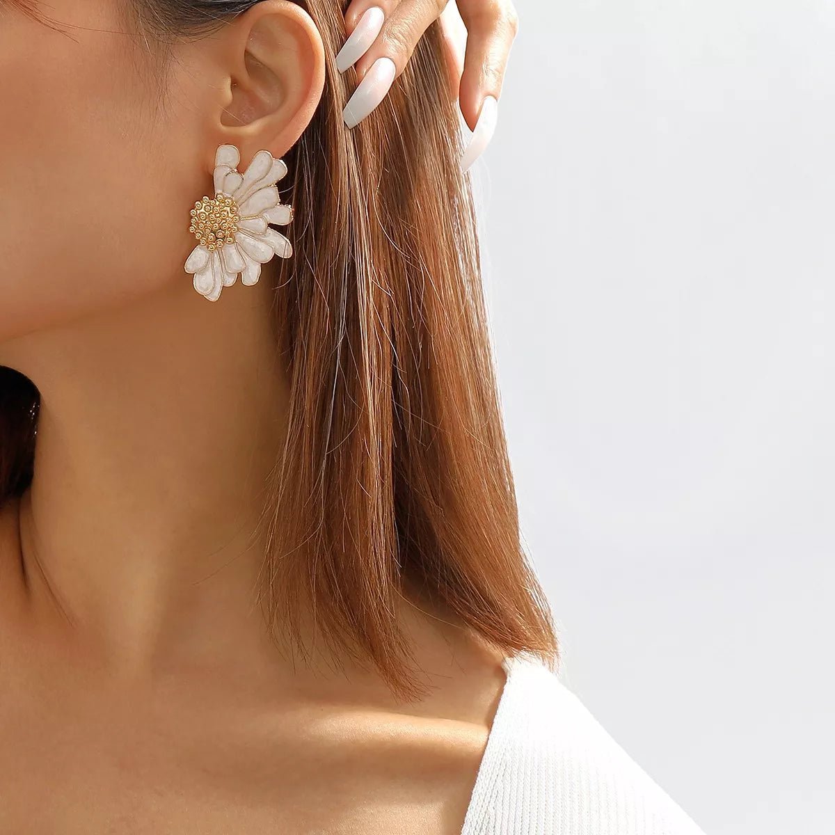 Flower Stud Earrings - MAD RUFFI