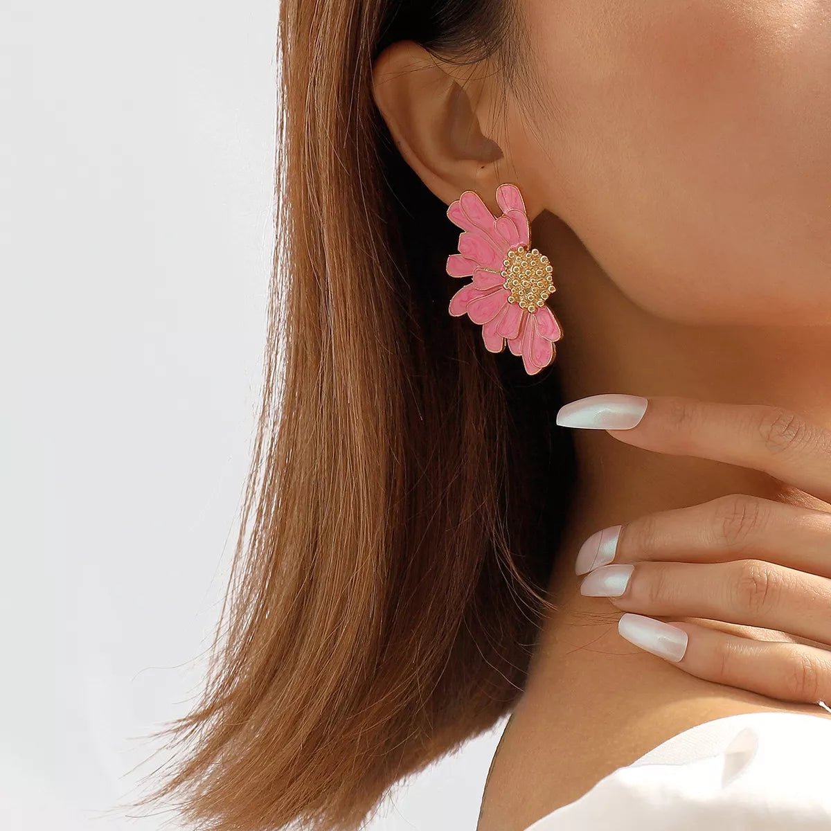 Flower Stud Earrings - MAD RUFFI
