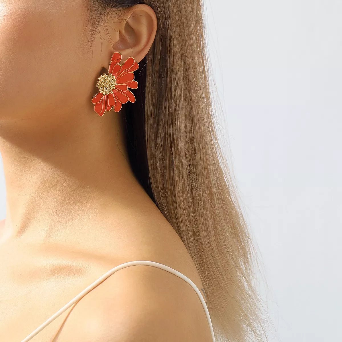 Flower Stud Earrings - MAD RUFFI