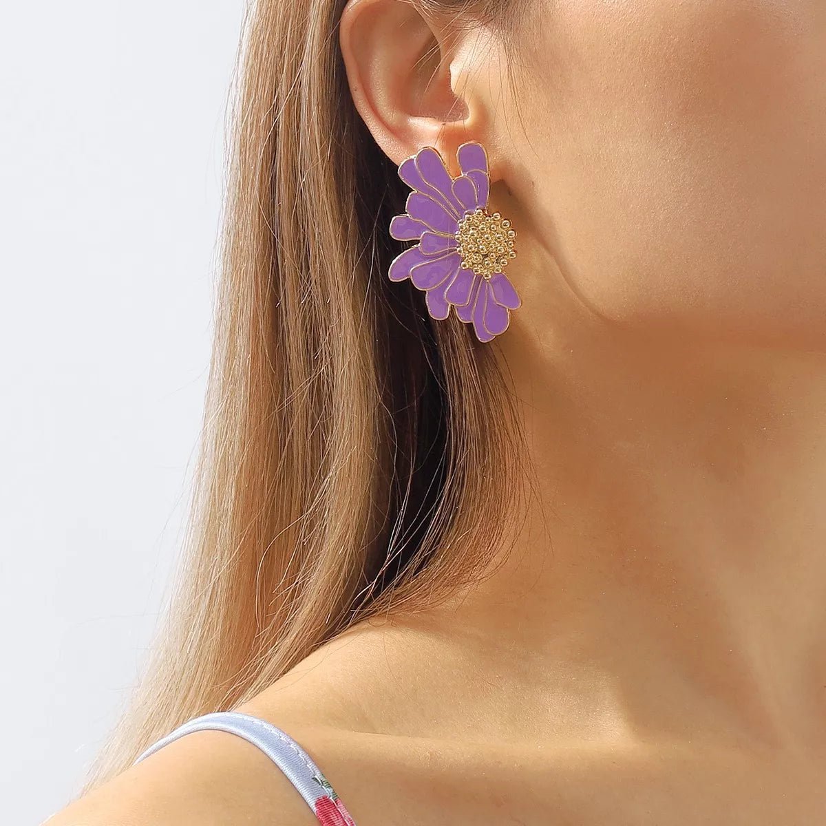 Flower Stud Earrings - MAD RUFFI