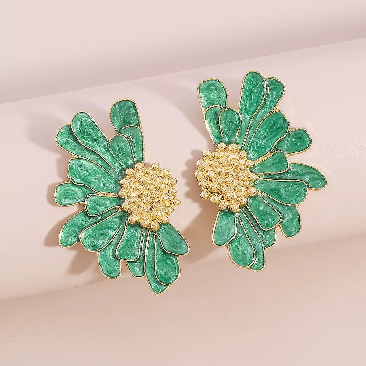 Flower Stud Earrings - MAD RUFFI