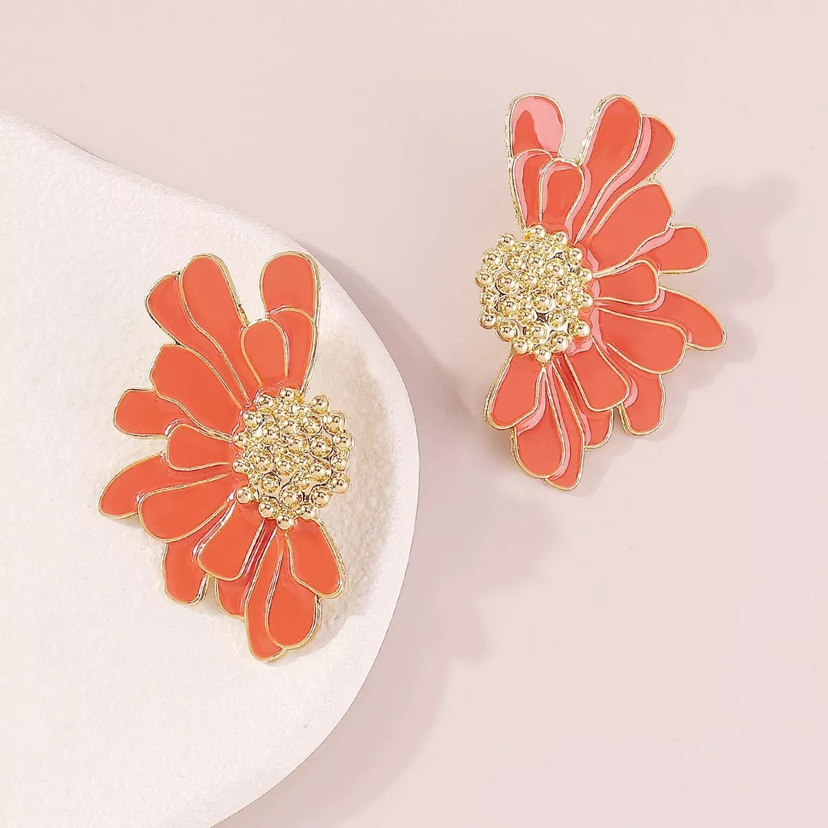 Flower Stud Earrings - MAD RUFFI