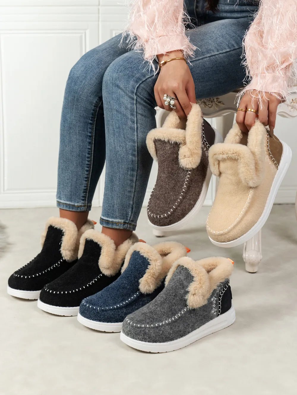 Furry Suede Round Toe Flat Sneakers - MAD RUFFI