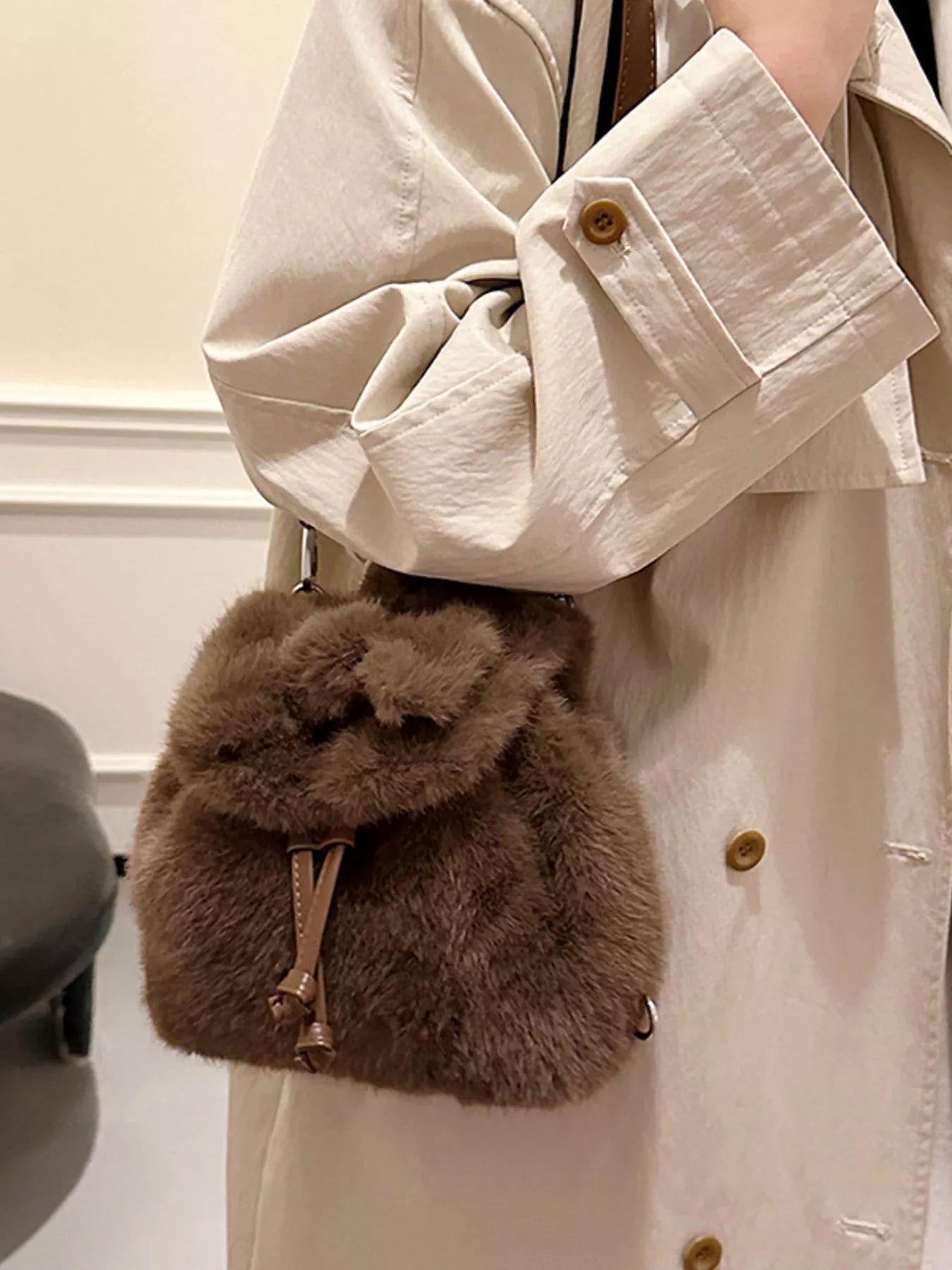 Fuzzy Plush Drawstring Backpack Bag - MAD RUFFI