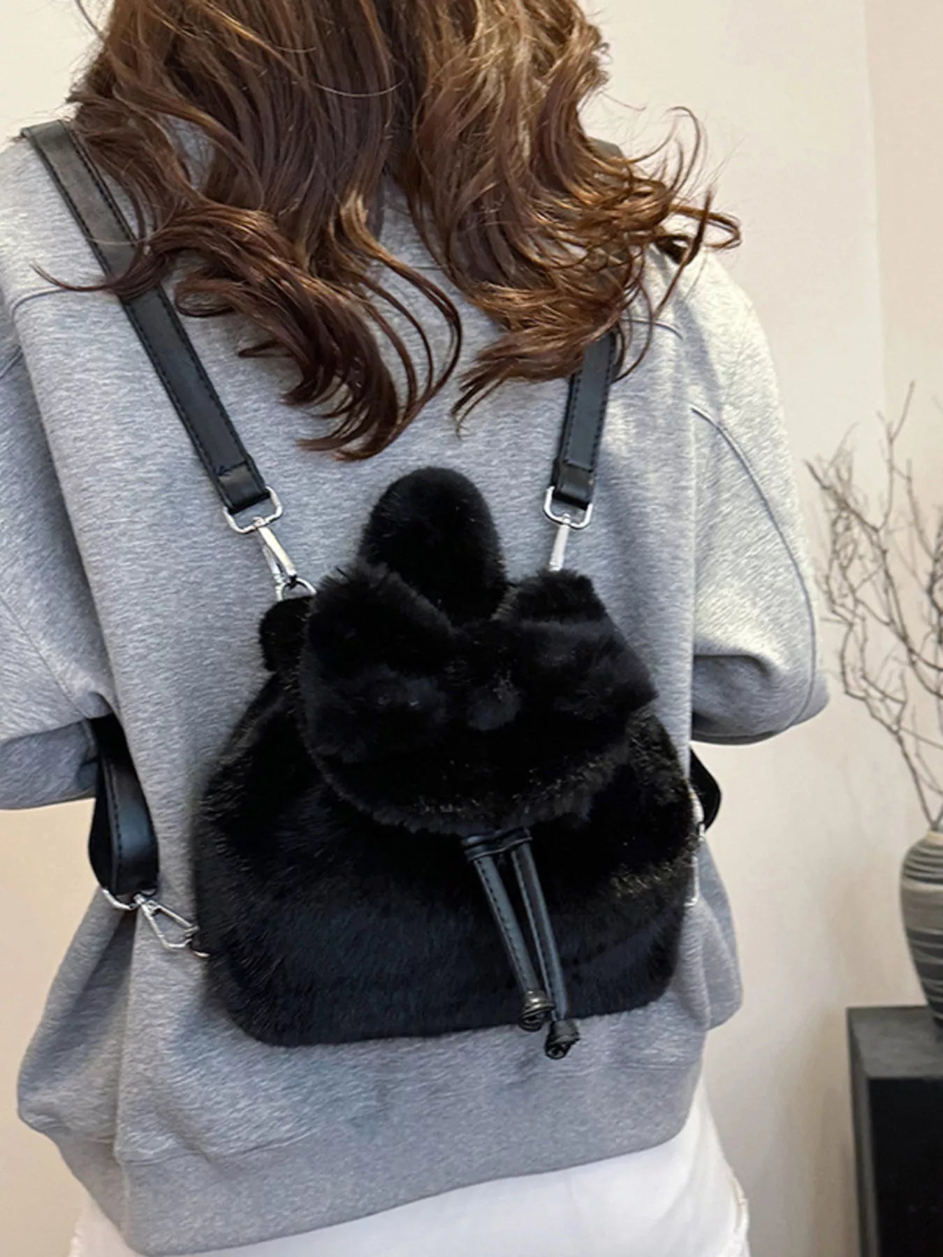 Fuzzy Plush Drawstring Backpack Bag - MAD RUFFI