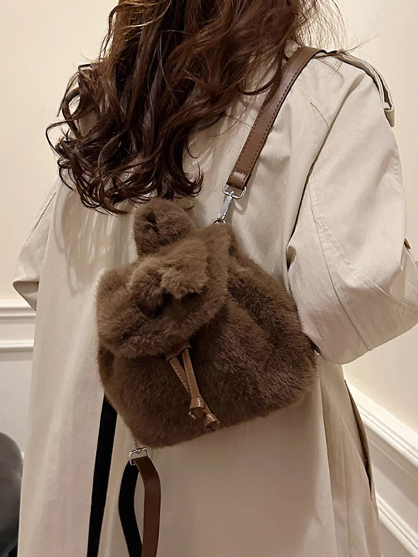 Fuzzy Plush Drawstring Backpack Bag - MAD RUFFI