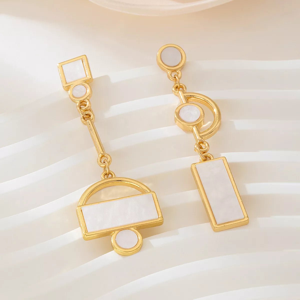 Geometric Gold Chain Drop Earrings - MAD RUFFI