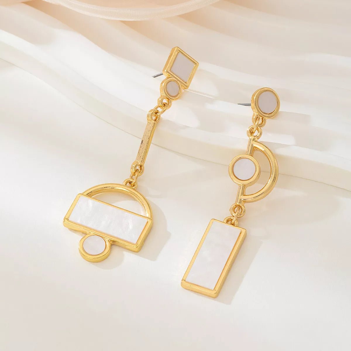Geometric Gold Chain Drop Earrings - MAD RUFFI