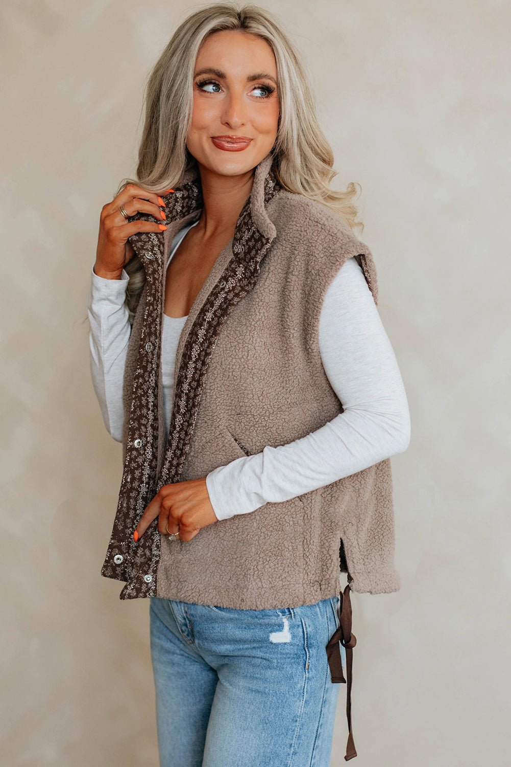Goat Side Bows Sherpa Fleece Vest - MAD RUFFI