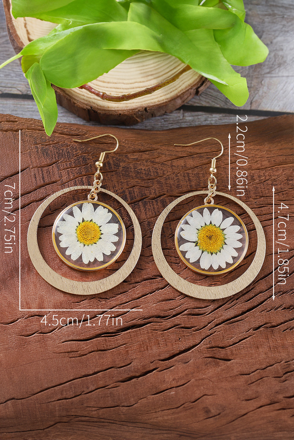 Gold Boho Daisy Dangle Earrings - MAD RUFFI