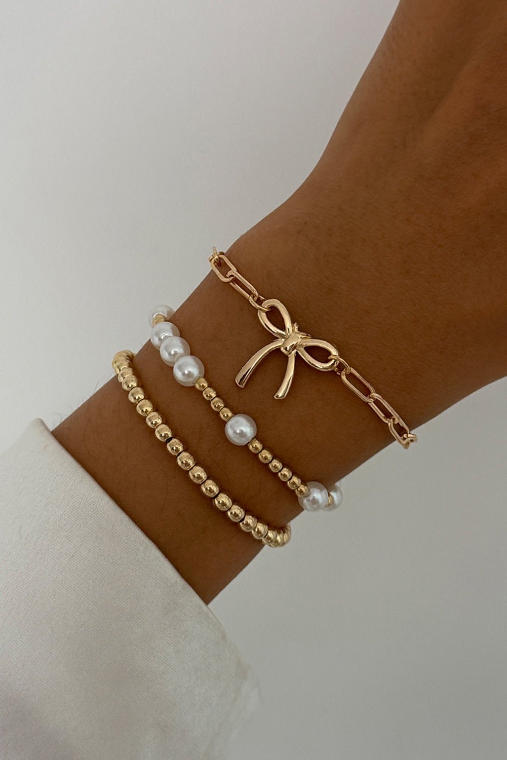 Gold Bow Pearl Decor Beaded Bracelet Set - MAD RUFFI