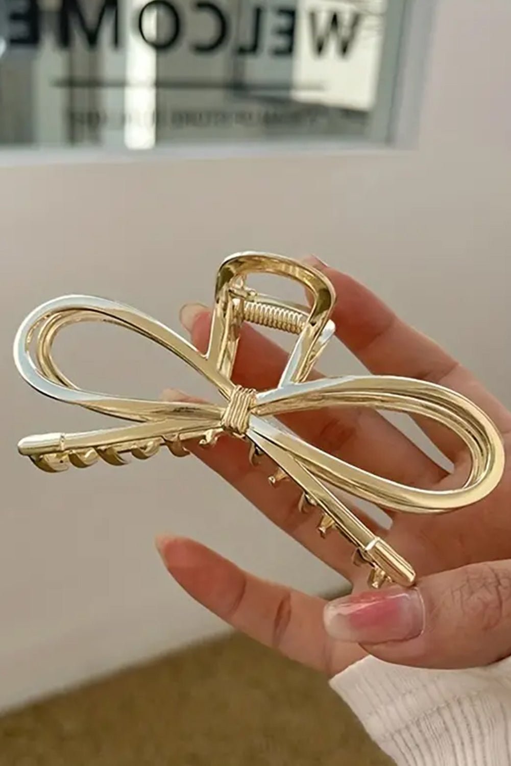 Gold Casual Bowknot Shape Metal Claw Clip - MAD RUFFI