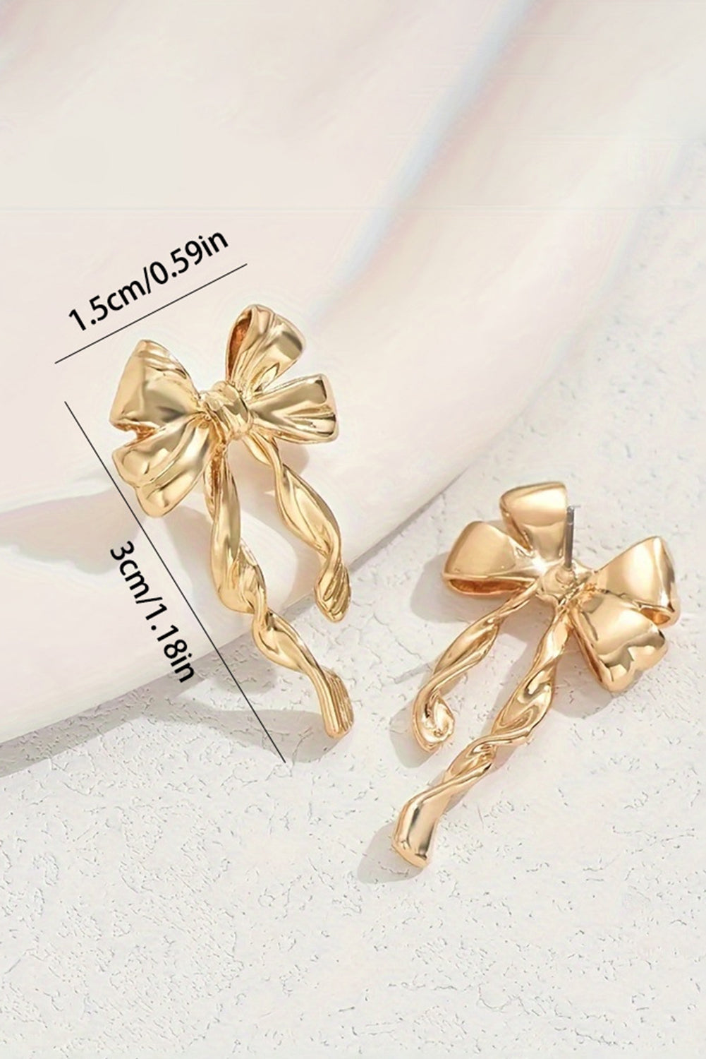 Gold Elegant Bow Stud Earrings - Gold / ONE SIZE - Earrings