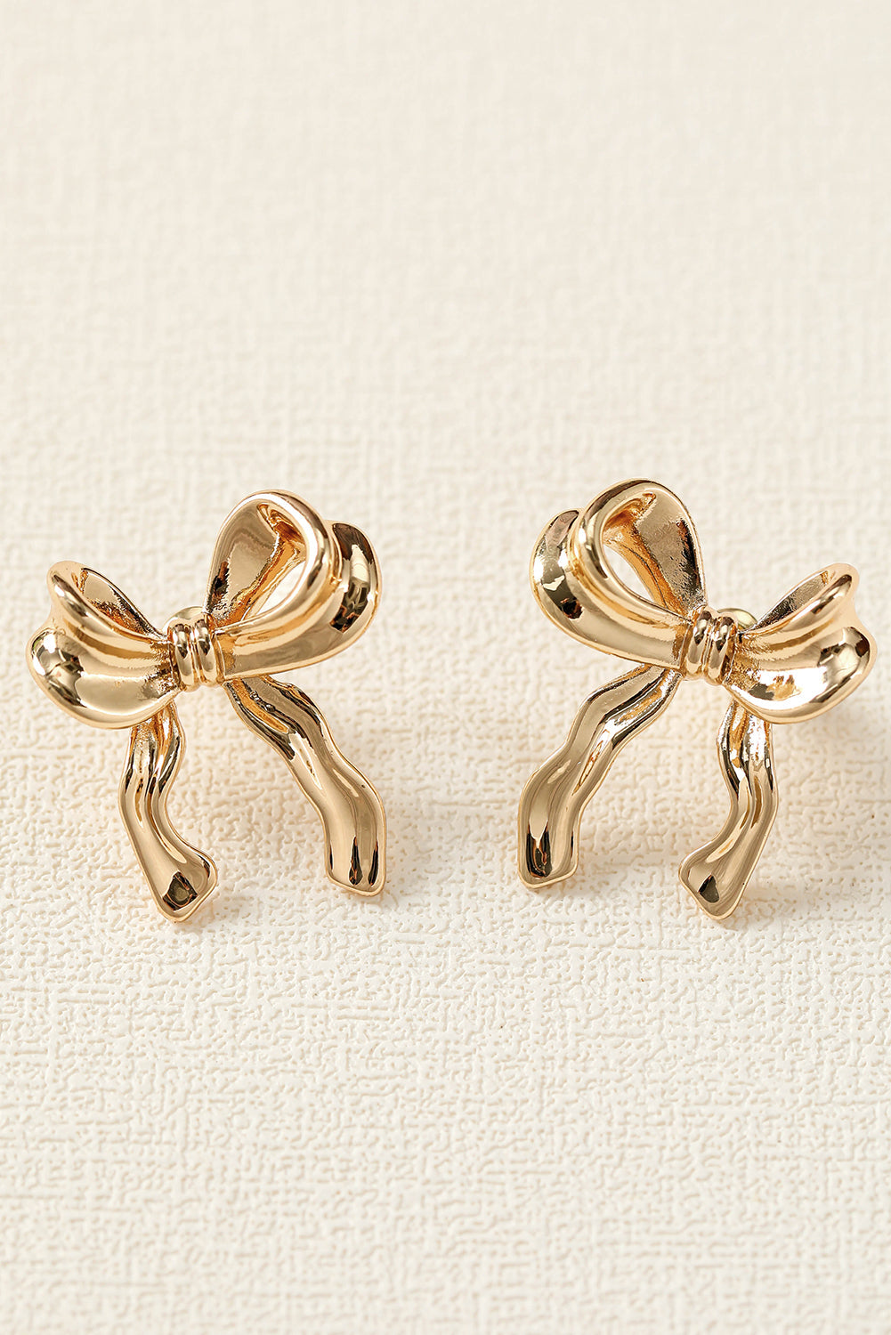 Gold Elegant Ribbon Bow Shape Stud Earrings - Gold / ONE SIZE - Earrings