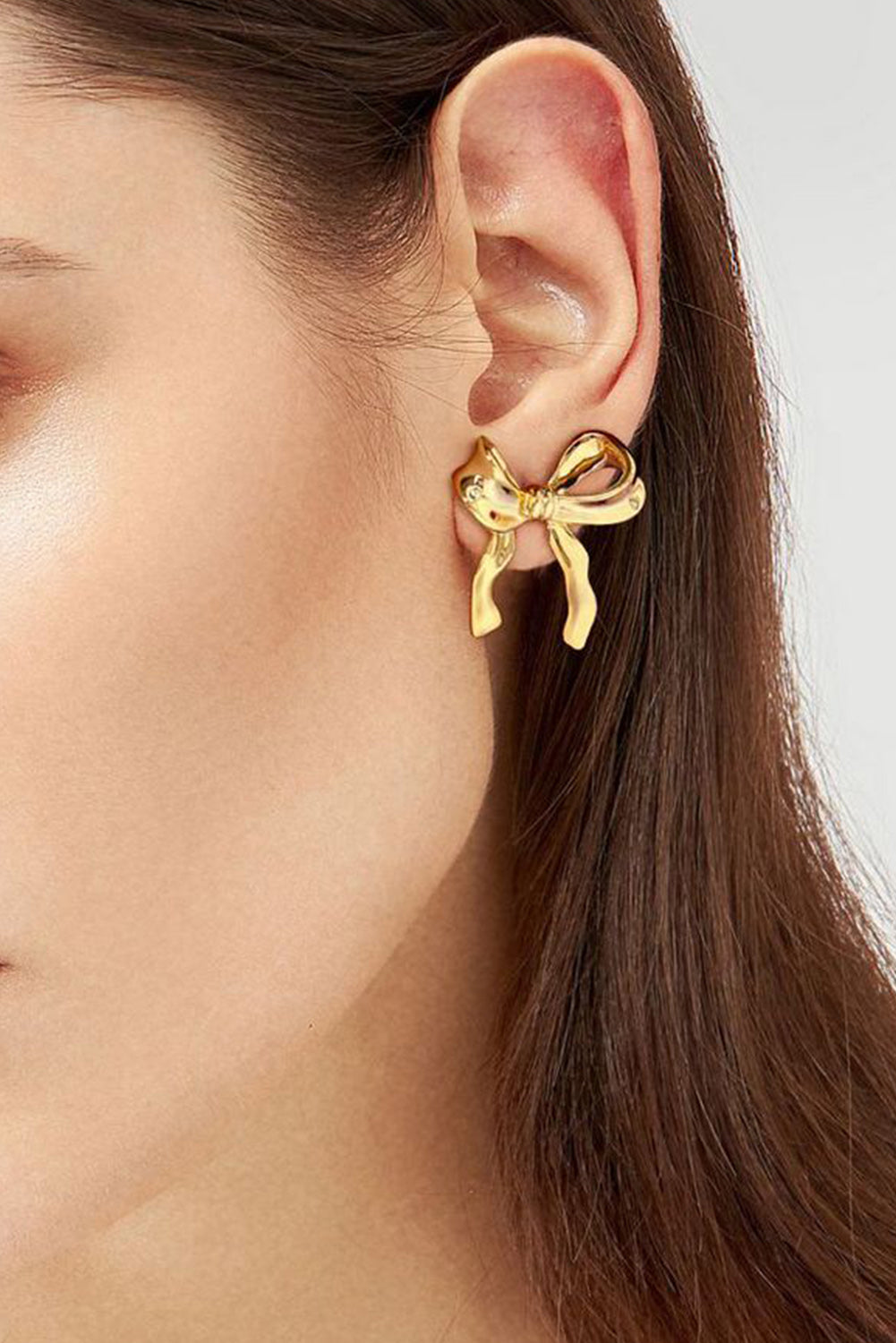 Gold Elegant Ribbon Bow Shape Stud Earrings - Gold / ONE SIZE - Earrings