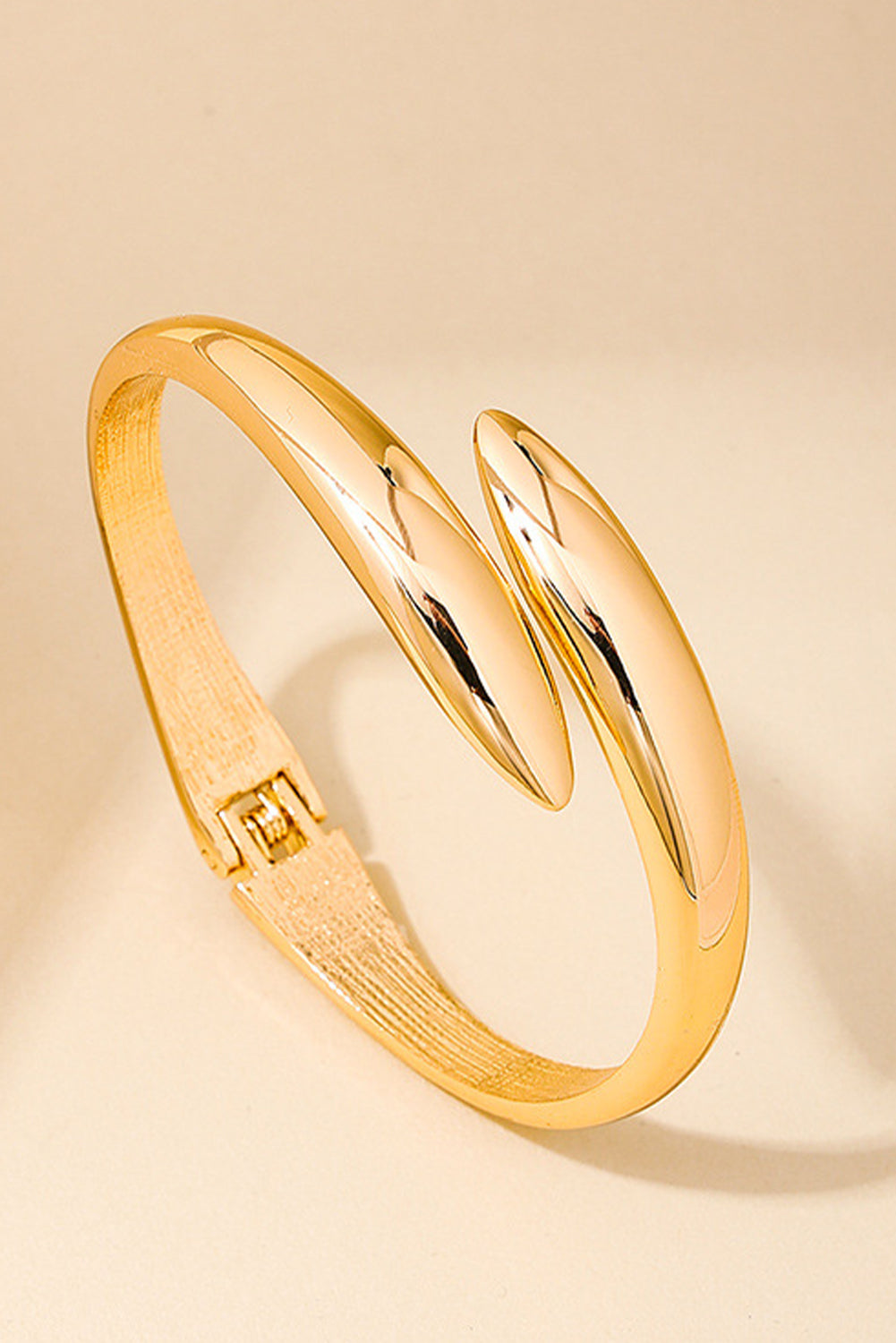 Gold Minimalist Open Bangle Bracelet - Gold / ONE SIZE - Bracelets