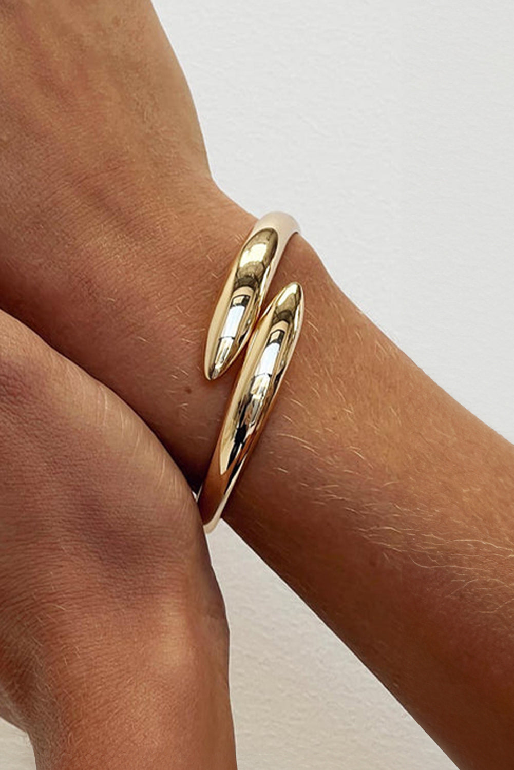 Gold Minimalist Open Bangle Bracelet - Gold / ONE SIZE - Bracelets