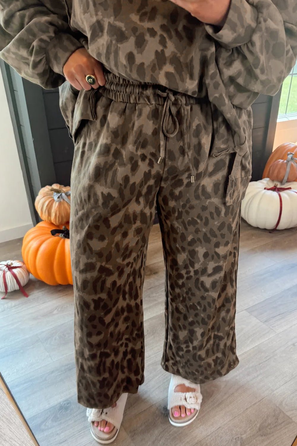 Gray Allover Leopard Print Pullover Drawstring Loose Pants Set - MAD RUFFI